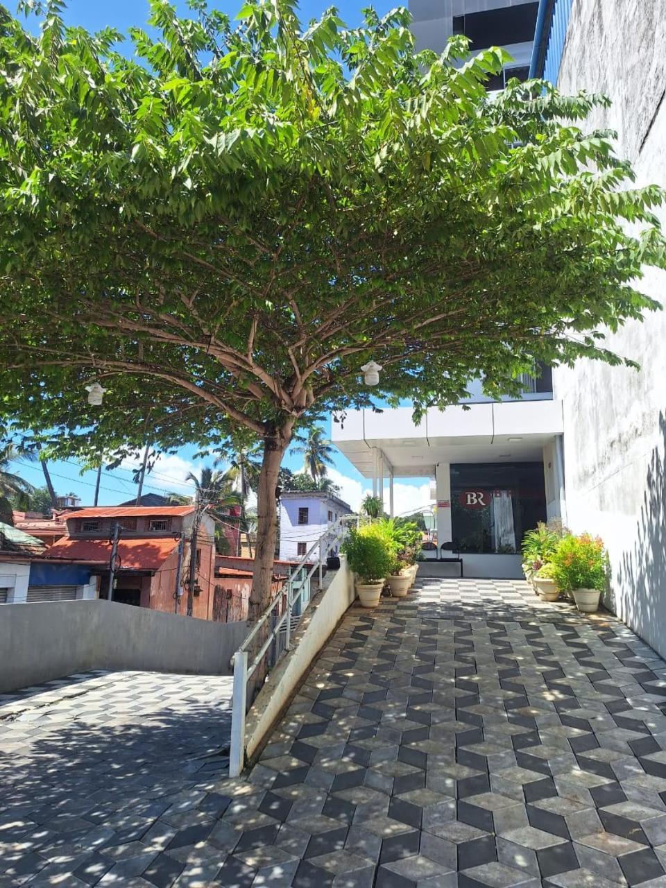 Hotel B R Regency Thiruvananthapuram Eksteriør billede