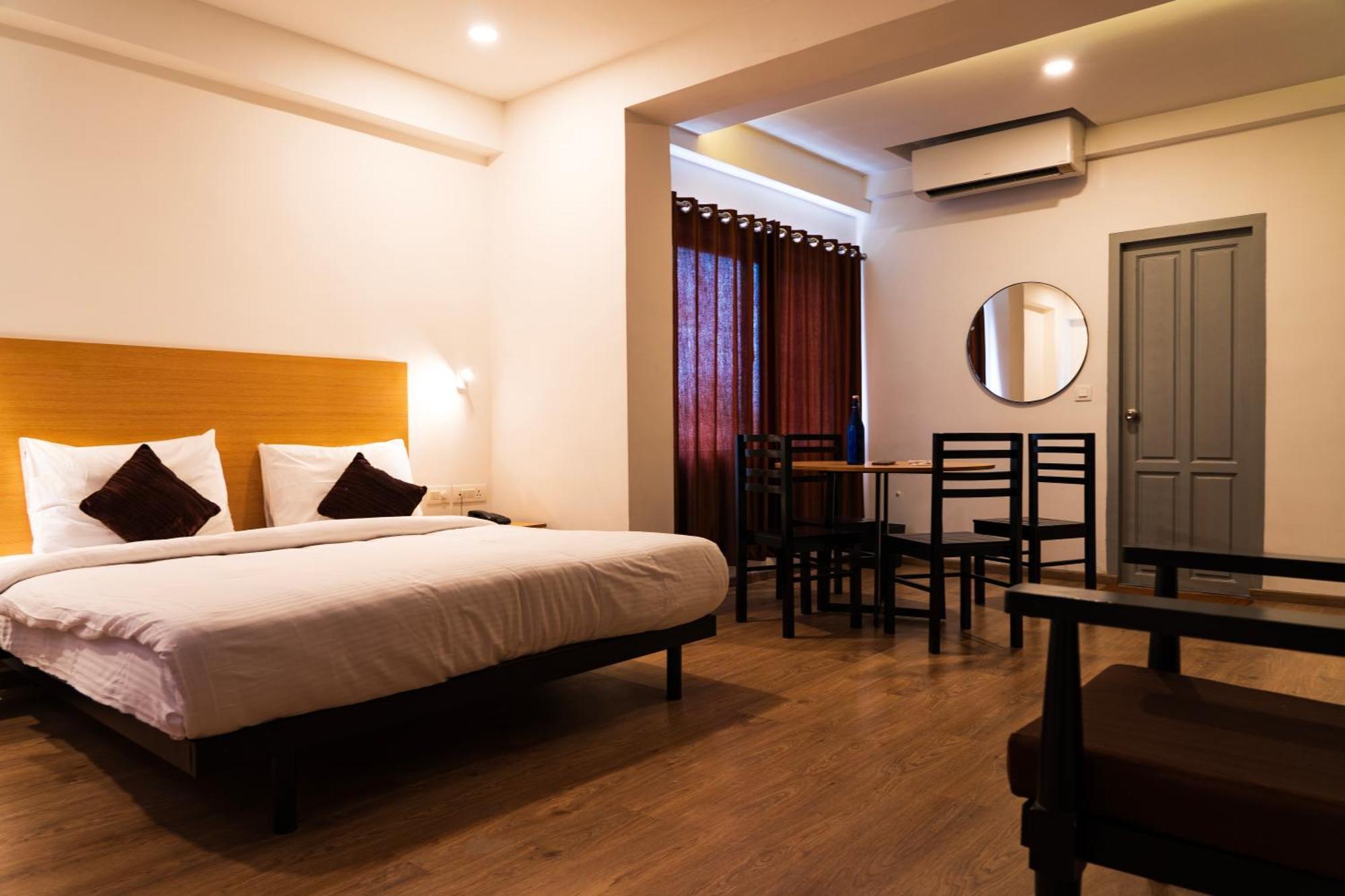 Hotel B R Regency Thiruvananthapuram Eksteriør billede