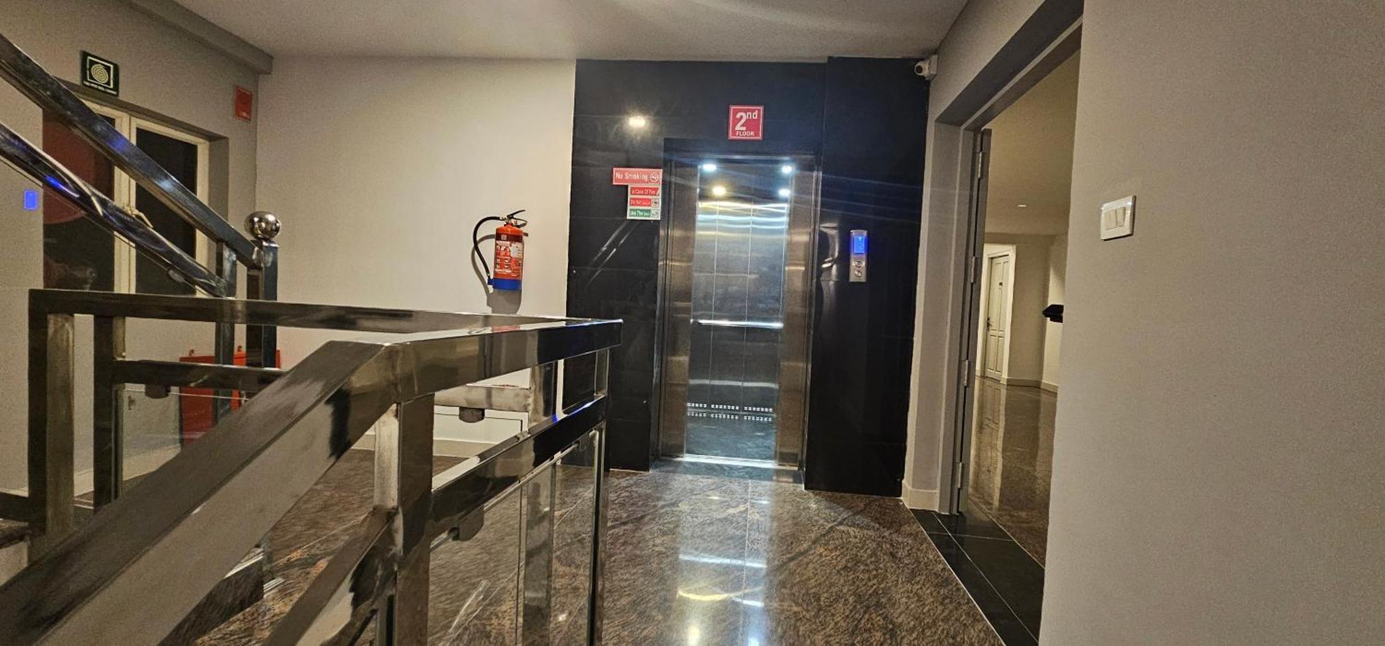 Hotel B R Regency Thiruvananthapuram Eksteriør billede